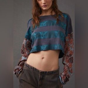 WE THE FREE JAMIE CROPPED LONG SLEEVE TEE GREEN TEAL BLACK MAUVE SIZE MED
